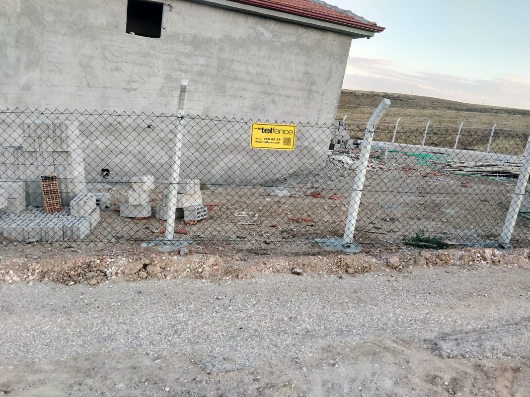 Bahçe Tel Örgü Direk Fiyatları